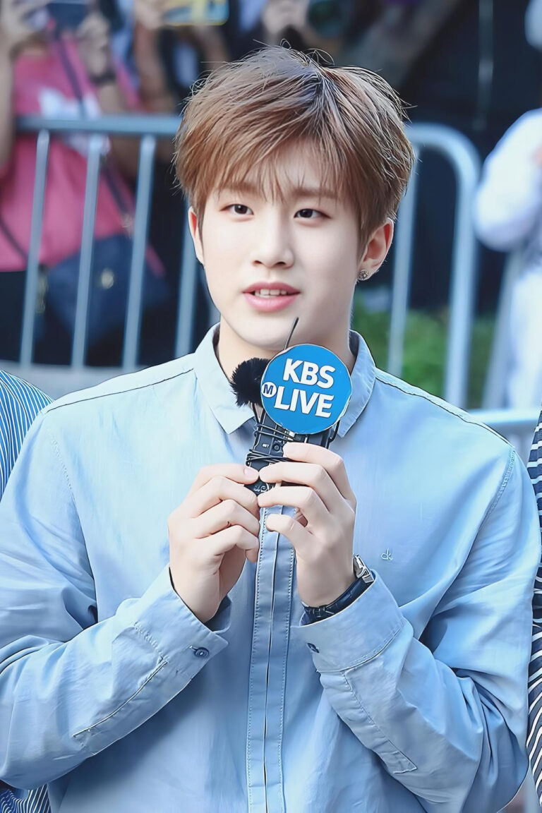 jinjin-pak-chzhynu-z-hurtu-astro
