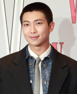 rm-kim-namdzhun-z-hurtu-bts