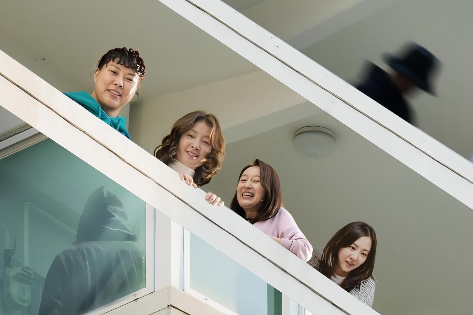 Прем'єра серіалу Salon de Holmes запланована на 16 червня на каналі ENA