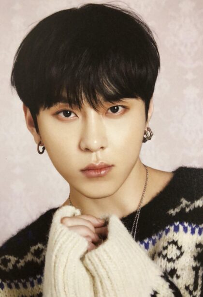 Конфлікт агенції з айдолом Ён Джунхьоном: звинувачення у незаконному розірванні контракту