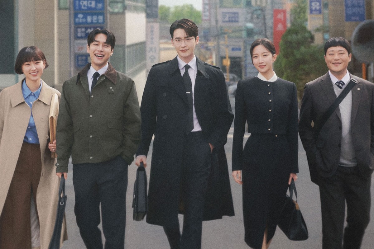 Lee Jong-suk та Mun Ka-young у новому K-drama "Law and The City"