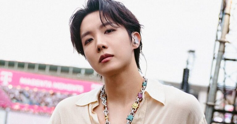 J-Hope на Lollapalooza Berlin 2025: новий стильний образ та несподіванка на сцені