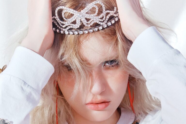 Jeon Somi: Реліз EP "Chaotic & Confused" 11 серпня