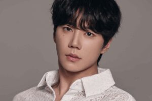 Lee Jun Young анонсував сольний камбэк у 2025 році