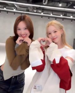 Nayeon з TWICE та Winter з aespa: дружба, яка вражає