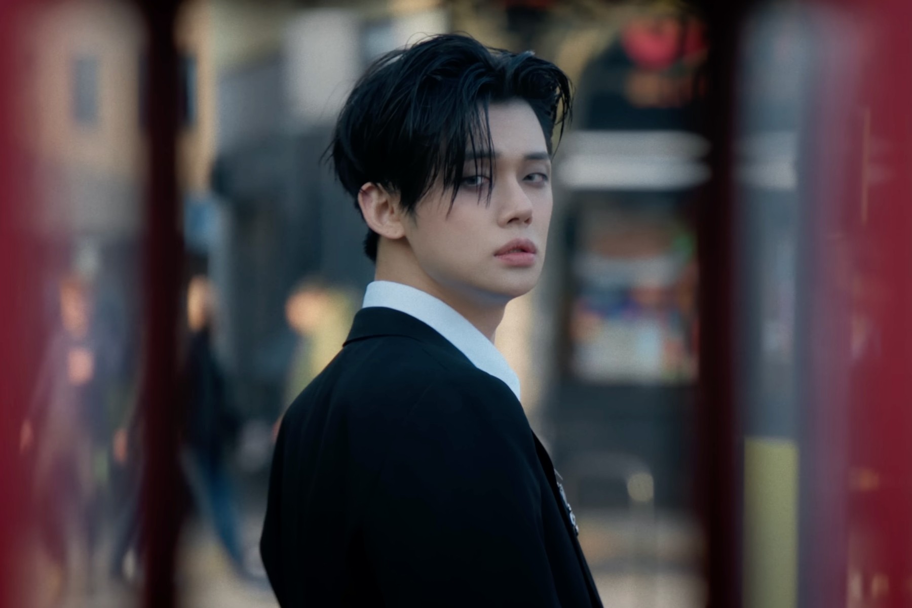 Yeonjun презентував сольний MV Ghost Girl