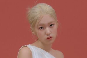 Yoon Ji Yoon покидає izna через проблеми зі здоров'ям