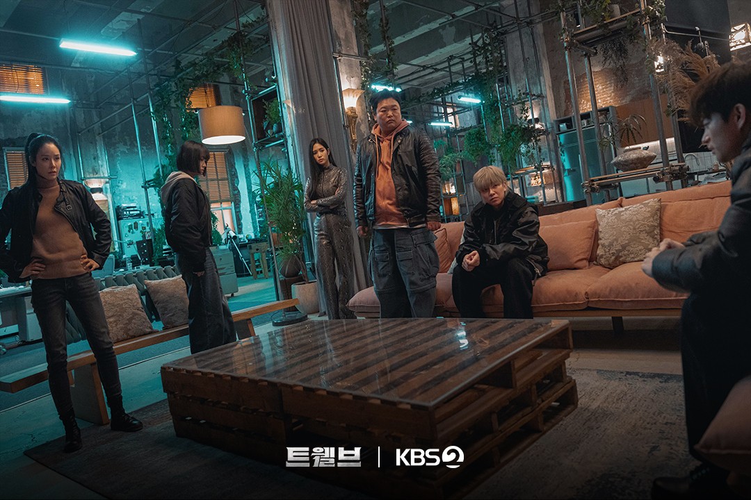 Корейський серіал Twelve: Ma Dong Seok та Park Hyung Sik у боротьбі добра і зла
