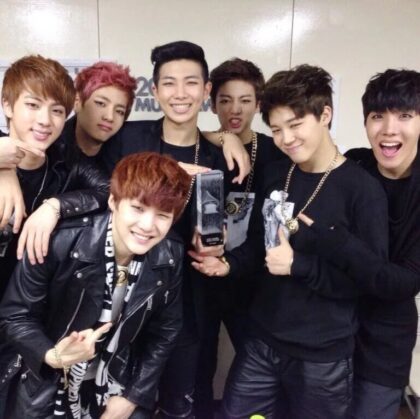 AHOF здобули Super Rookie Award на K-World Dream Awards