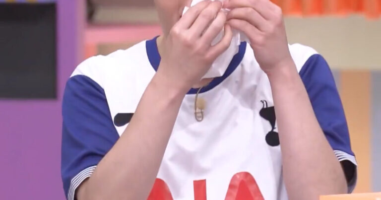 Key SHINee розплакався на Amazing Saturday після перемоги Hunter на Music Bank