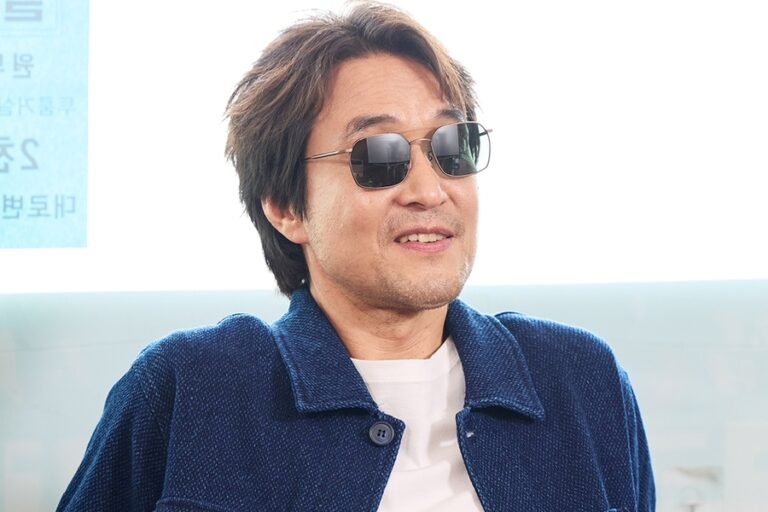 Han Suk Kyu в головній ролі корейської драми Shin’s Project