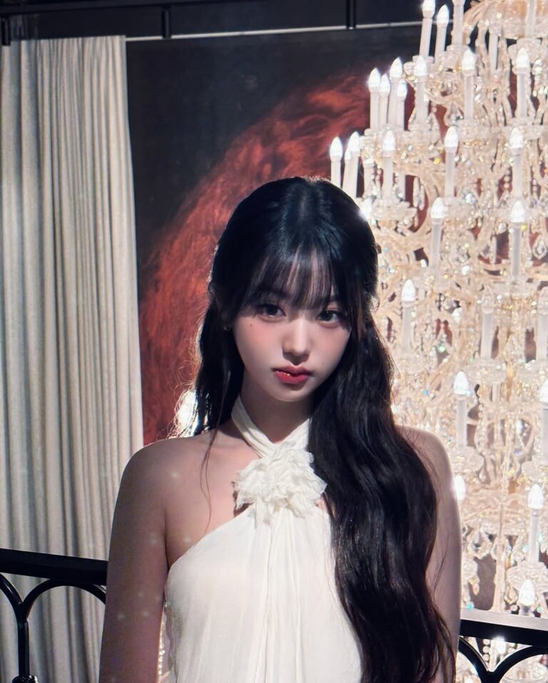 Jang Wonyoung з IVE: критика за відвертий одяг