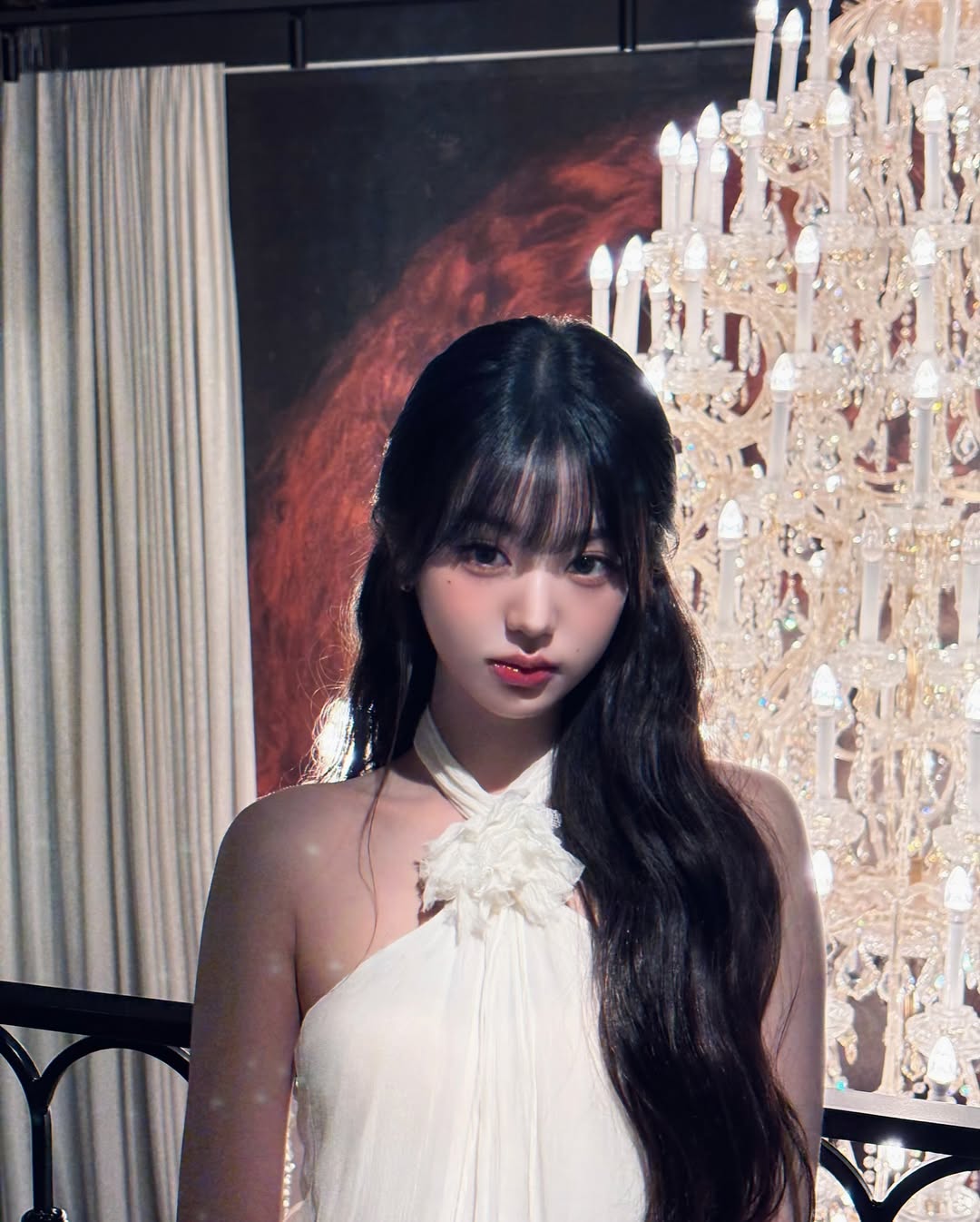 Jang Wonyoung з IVE: критика за відвертий одяг