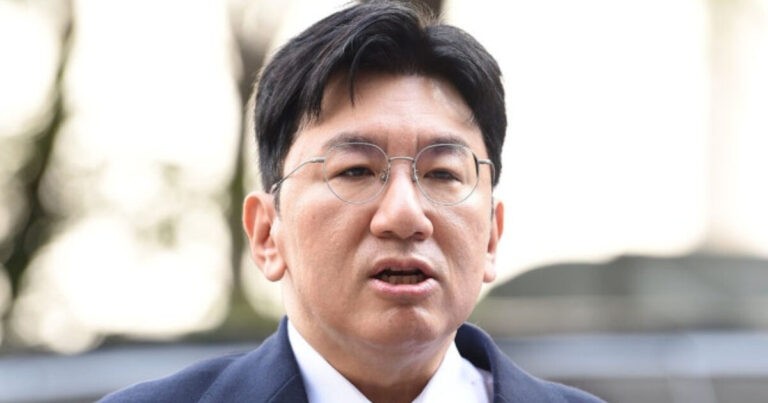 Bang Si Hyuk з HYBE: поліція Сеула проводить розслідування