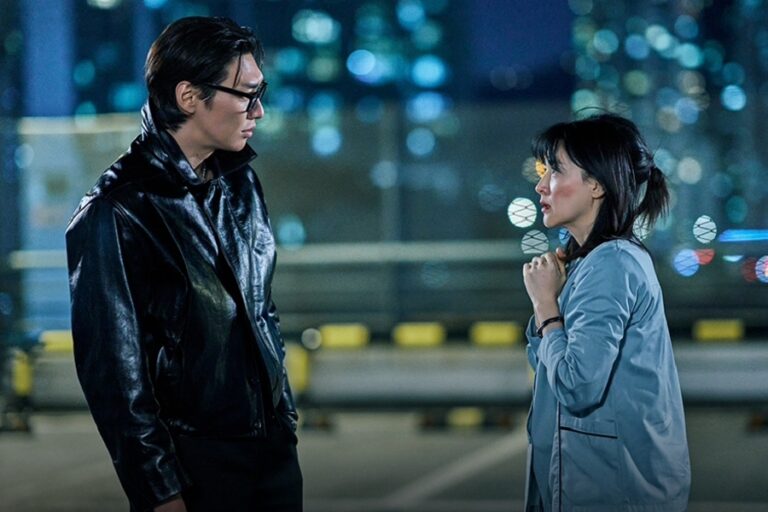 Lee Young Ae у захоплюючій K-драмі Walking on Thin Ice