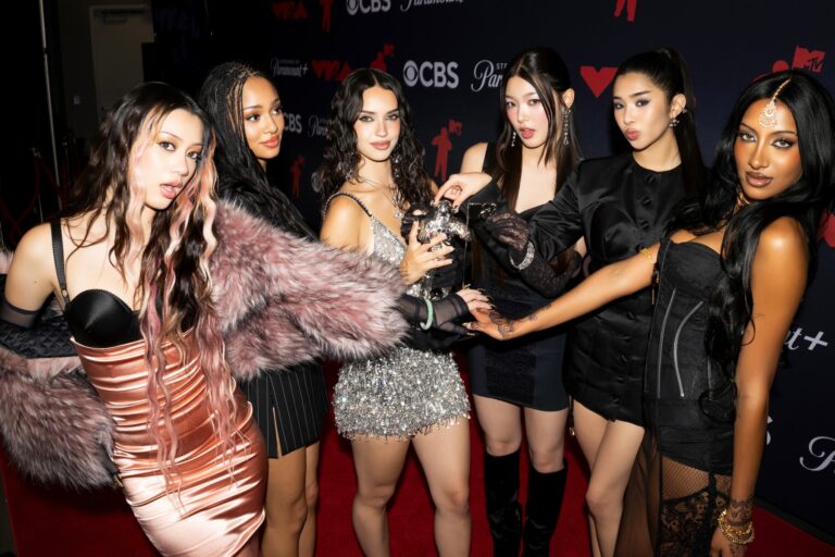 KATSEYE: "Gabriela" у британському чарті топ-40 після виступу на MTV VMAs 2025
