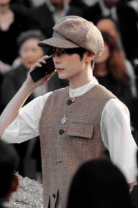 Sung Hanbin з ZEROBASEONE на велосипеді підкорив подіум Miss Gee Collection