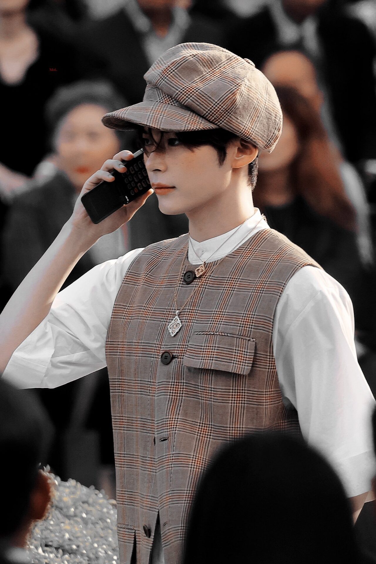 Sung Hanbin з ZEROBASEONE на велосипеді підкорив подіум Miss Gee Collection
