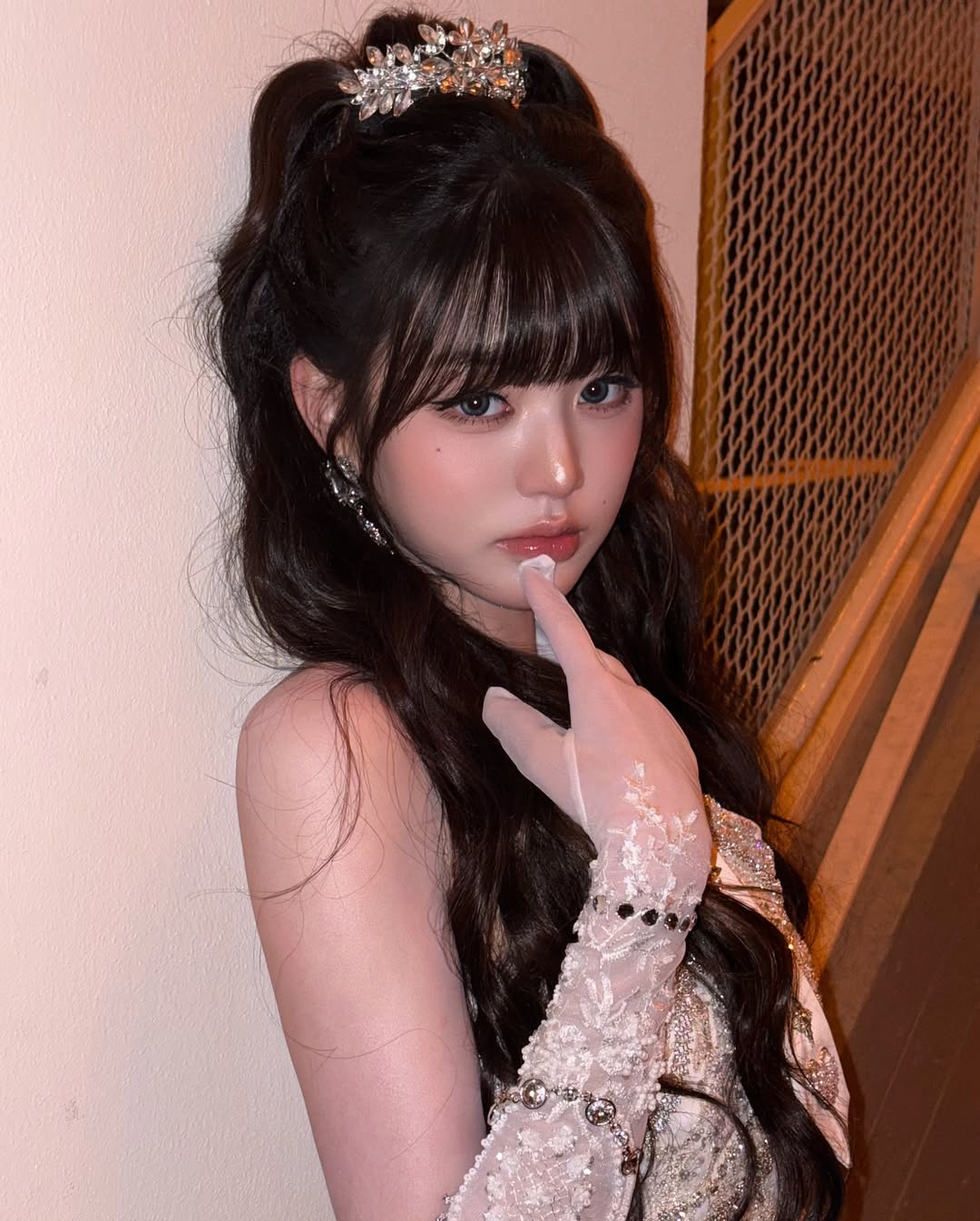 Jang Wonyoung V чутки про стосунки докази: вірусний пост розбурхав K-pop спільноту