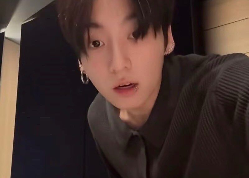 Jungkook схуднення прямий ефір: Фани зауважили помітні зміни