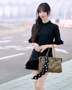 IVE Liz: схуднення для Paris Fashion Week викликало активну реакцію фанатів
