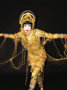 Lisa шокувала Halloween образом Jibaro сирени