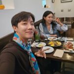 Сестра J-Hope Jiwoo закриває бренд Charmeeze 30 жовтня після двох років роботи, посилаючись на ринкові труднощі