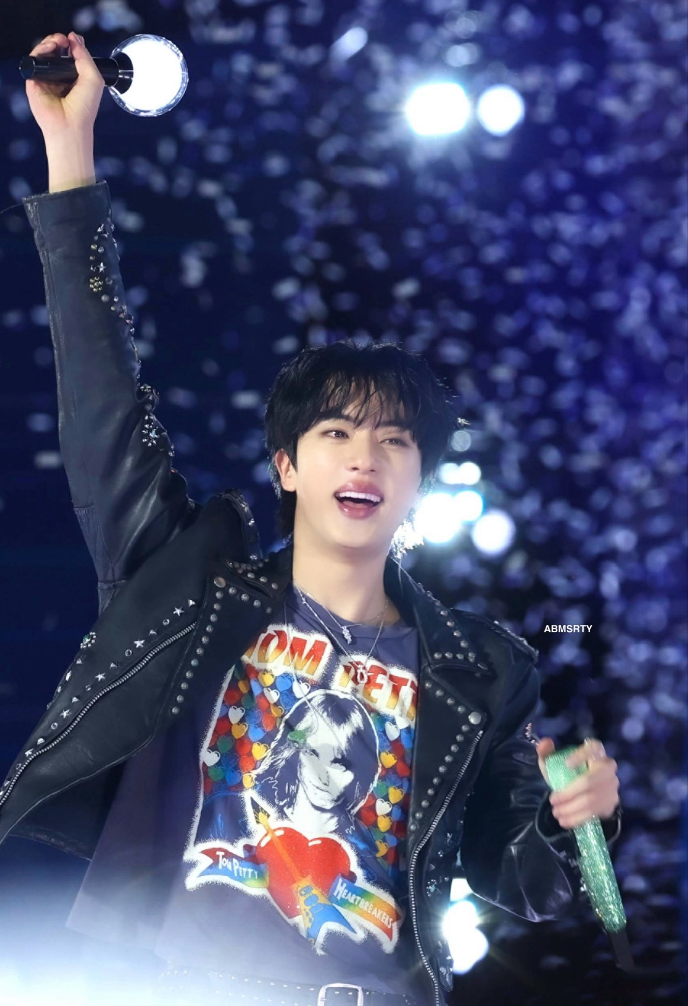 Jin V Jimin Spring Day вокал критика: "Катастрофа живого виконання" викликала резонанс