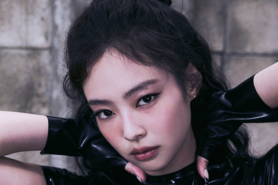 Jennie з BLACKPINK з'явиться в EXchange 4 у ролі гостьової панелістки