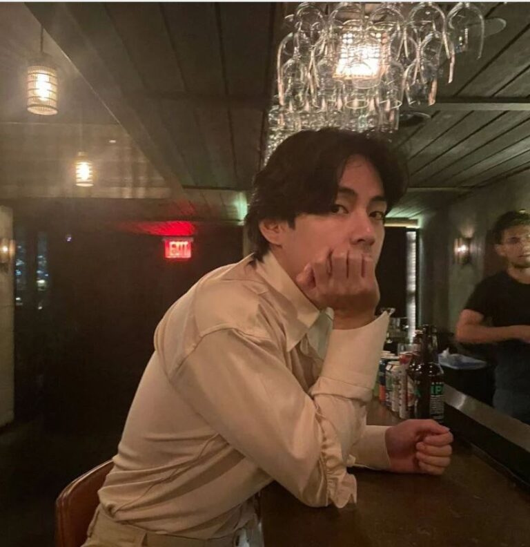 V BTS: скандал через бойкот брендів